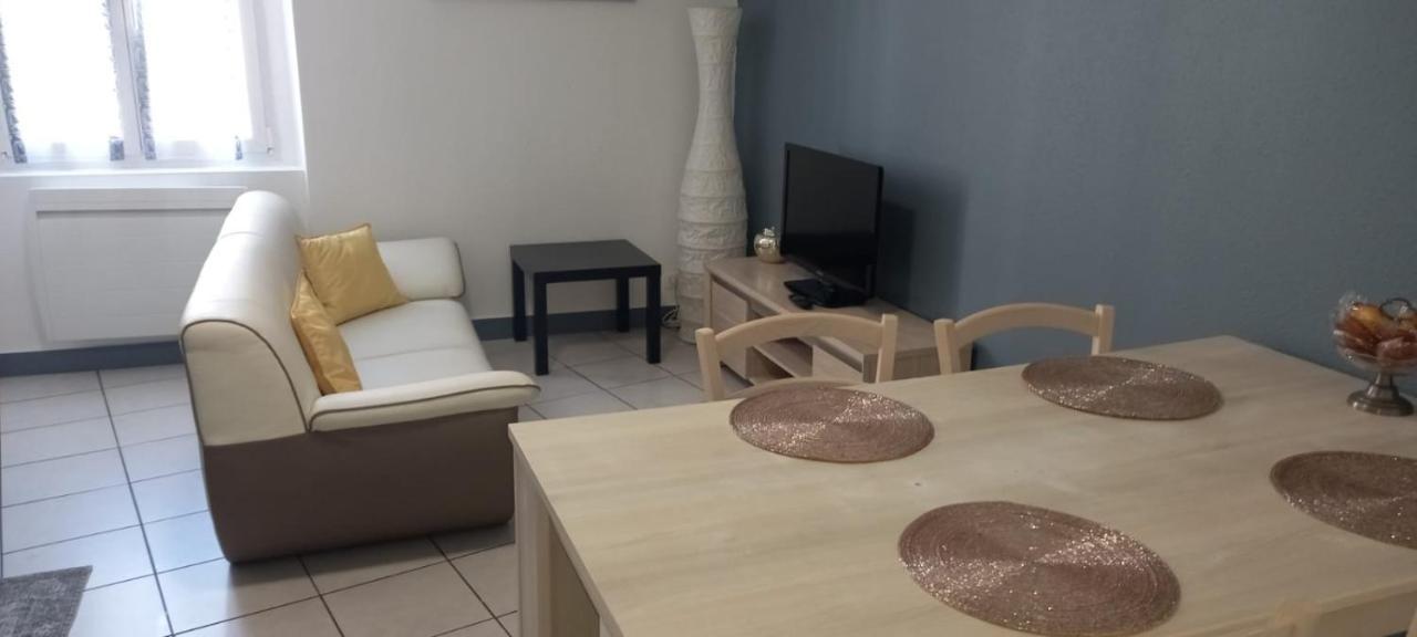 Joli Appartement Climatise Périgueux المظهر الخارجي الصورة