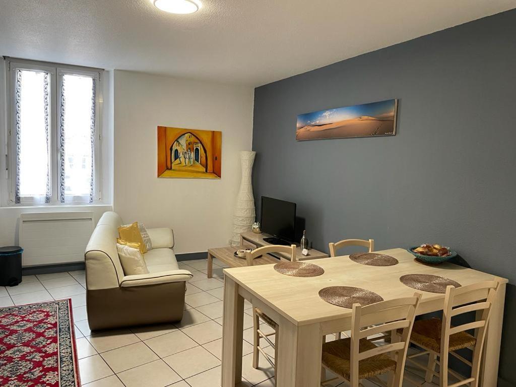 Joli Appartement Climatise Périgueux المظهر الخارجي الصورة